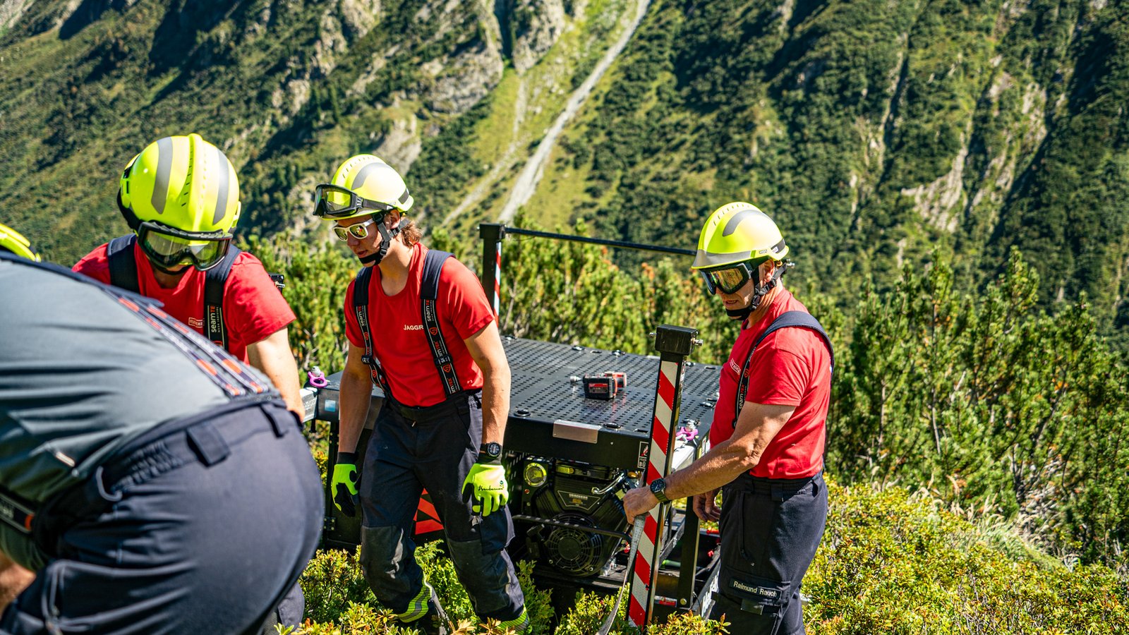 (c) Feuerwehr Landeck, Waldbrandübung in Galtür (7).jpg