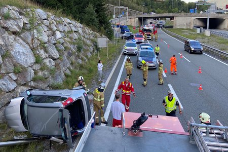 Verkehrsunfall auf der S16