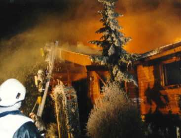 Vollbrand eines Einfamilienhauses im Stadtteil Perjen