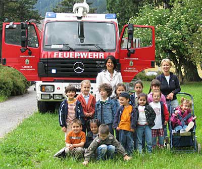 Kindergarten besucht die Feuerwehr Landeck