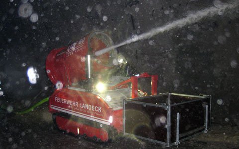 Löschtraining im Roppener Tunnel