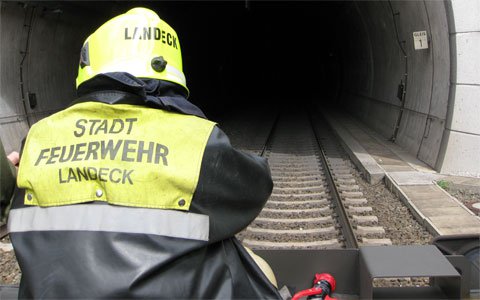 tunneluebung_bahn2.jpg