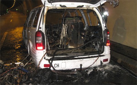 kfz-feuer_strenger-tunnel6.jpg