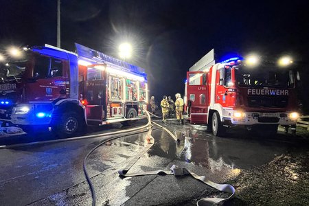 Zimmerbrand in Fließ: Feuerwehr Landeck im Unterstützungseinsatz