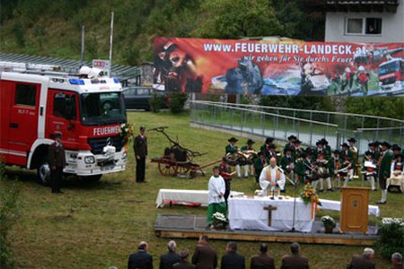 Fahrzeugsegnung und "Tag der offenen Tür"