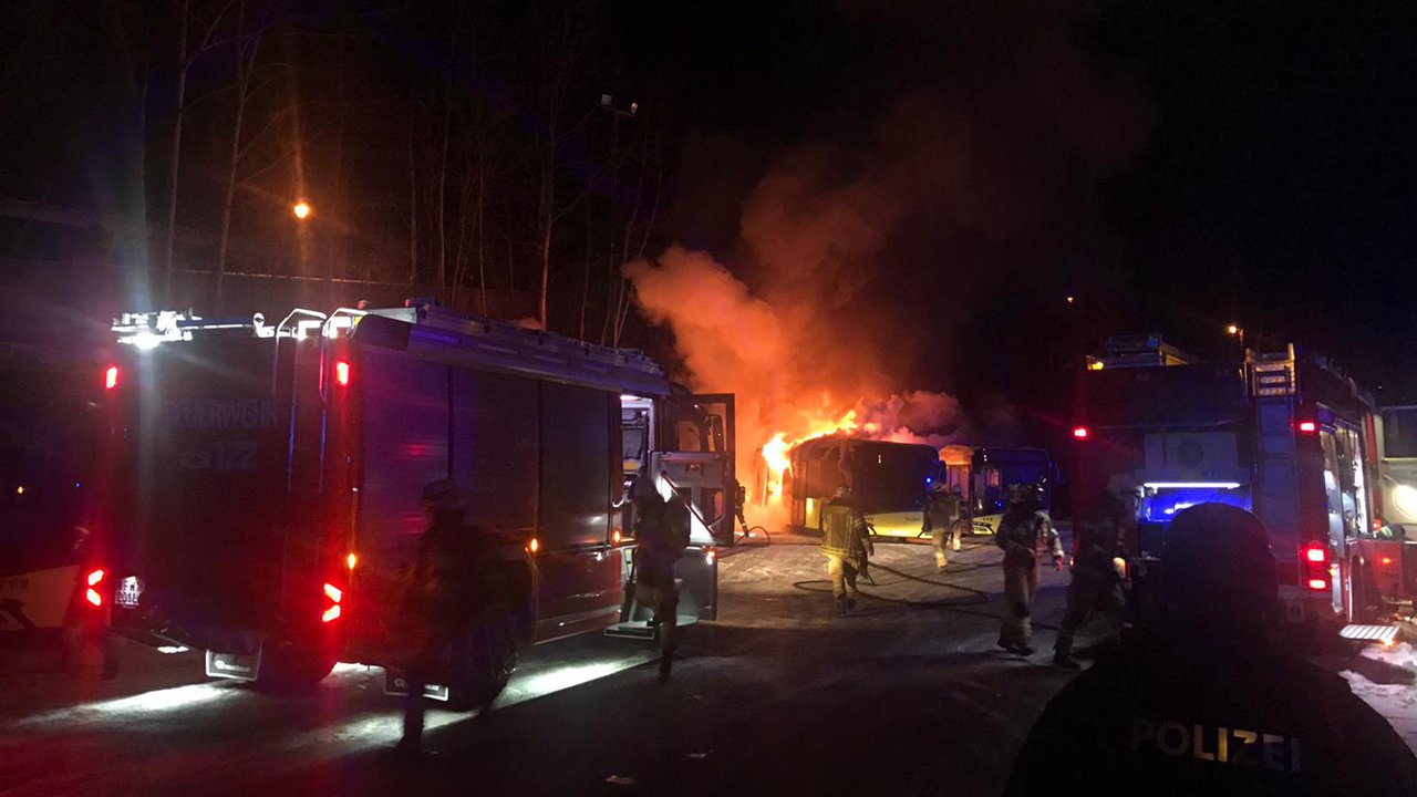 Brand-Bus-11.jpg