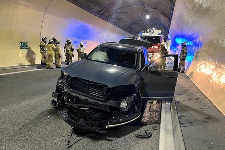 Verkehrsunfall im Perjentunnel