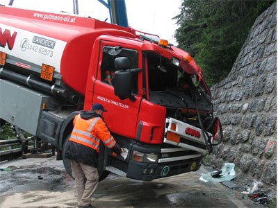 Tankwagenunfall in Graf/Gurnau