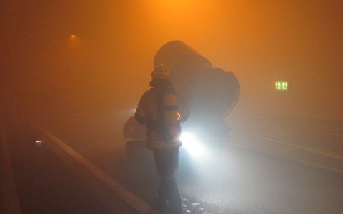 tunnelueb-strengen_17.jpg