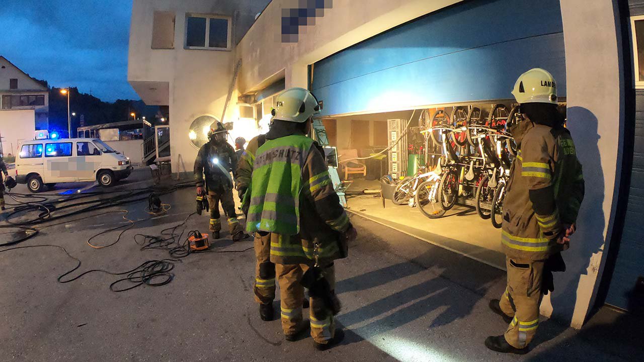 Garagenbrand-Bruggen-12.jpg