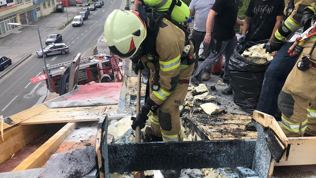 Dachstuhlbrand-Flaemmarbeiten-2.jpg