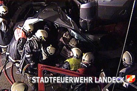 Schwerer Verkehrsunfall im Perjentunnel