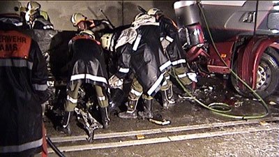 Schwerer Verkehrsunfall im Perjentunnel
