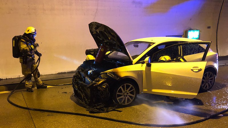 Fahrzeugbrand im Strenger Tunnel