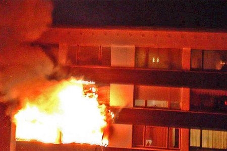 Dramatischer Wohnungsbrand in Landeck - mehrere Personen gerettet