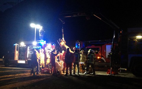 Personenbergung aus Schacht in Schönwies