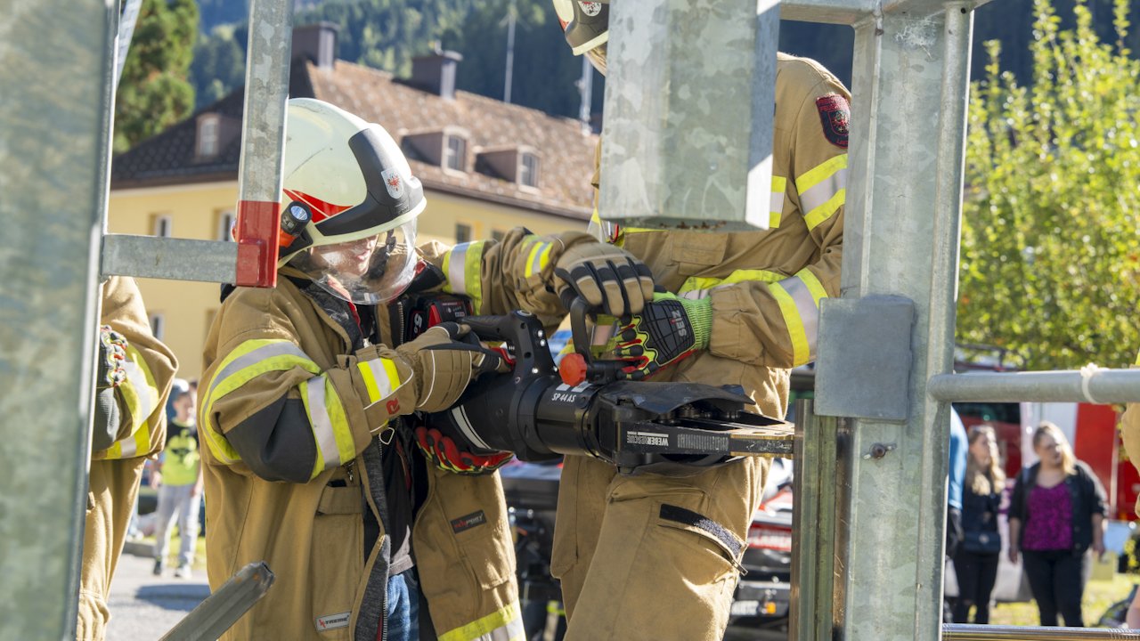 Tag der offenen Tür - 150 Jahre Feuerwehr Landeck (6).jpg