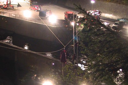 Feuerwehr und Bergrettung üben gemeinsam