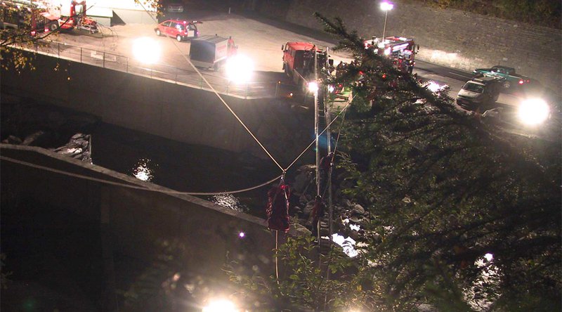 Feuerwehr und Bergrettung üben gemeinsam