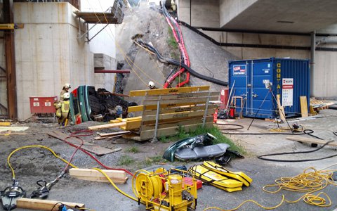 Technische Übung bei der Tunnelbaustelle "Perjentunnel"