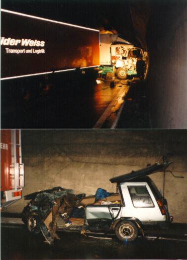 Schwerer Verkehrsunfall mit 2 LKW und 2 PKW im Perjentunnel