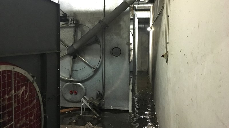 Maschinenbrand in einem Industriebetrieb in Landeck