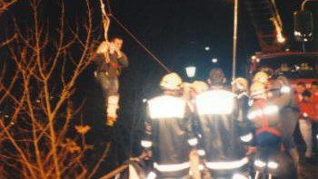 Personenbergung am Ufer der "Sanna"
