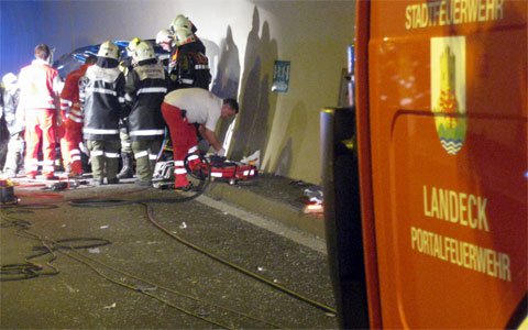 Frontalzusammenstoß im Landecker Tunnel