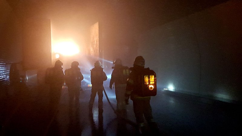 Tunnelübung im Pianner Tunnel - die FF Landeck übt den Ernstfall