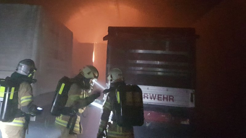 Tunnelübung im Pianner Tunnel - die FF Landeck übt den Ernstfall