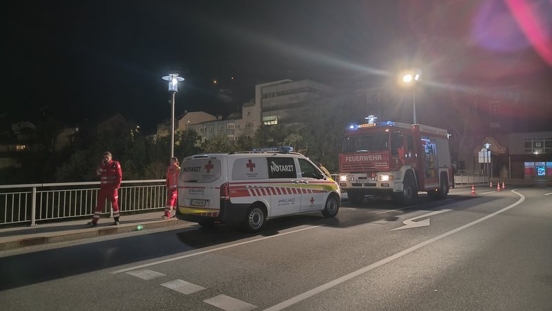 Verkehrsunfall mit anschließendem Sucheinsatz in Fließ