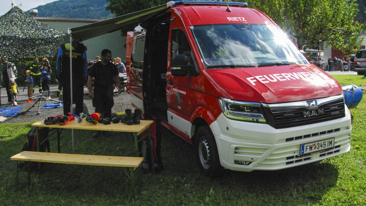 Tag der offenen Tür - 150 Jahre Feuerwehr Landeck (25).JPG