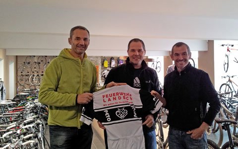 Eine sportliche Abordnung der FF Landeck bei der PETO-Bike-Rundfahrt