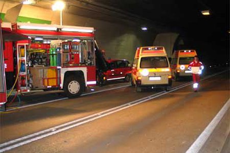 Verkehrsunfall im Perjentunnel