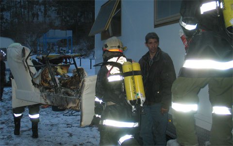 Sofa in Zirkuswagen geriet in Brand