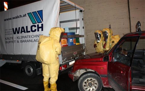 Gefahrenstoffübung im Pianner Tunnel