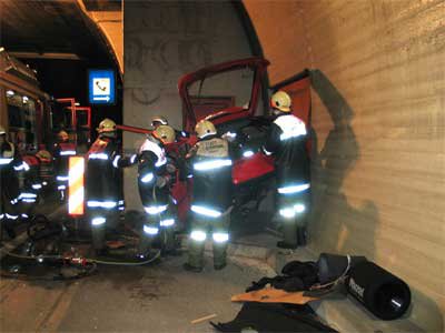 Verkehrsunfall im Perjentunnel