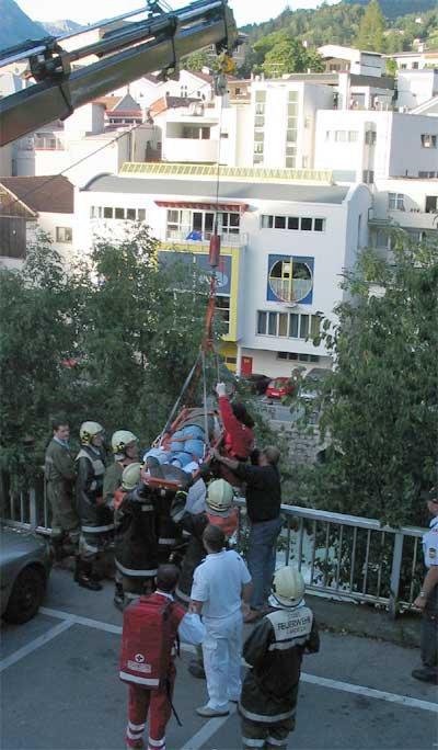 Personenbergung nach Verdacht auf Wirbelverletzung