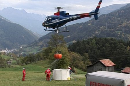 Waldbrand oberhalb von Grins
