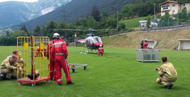 Blitzschlag verursachte Waldbrand in Stanz