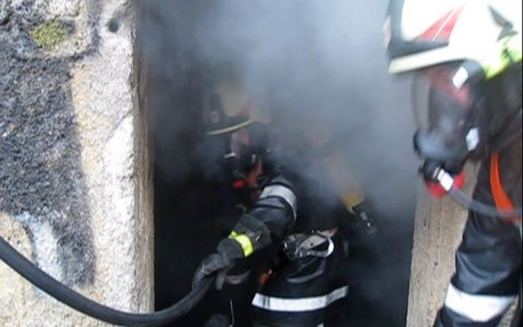 Feuer in einem ehemaligen Bunker im Stadtteil Öd