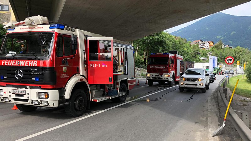 Schwerer Verkehrsunfall im Bereich Landeck-West