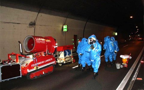Gefahrenstoffübung im Pianner Tunnel