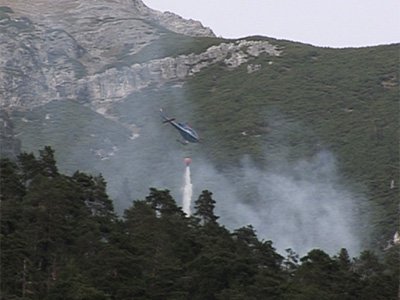 Waldbrand oberhalb von Grins